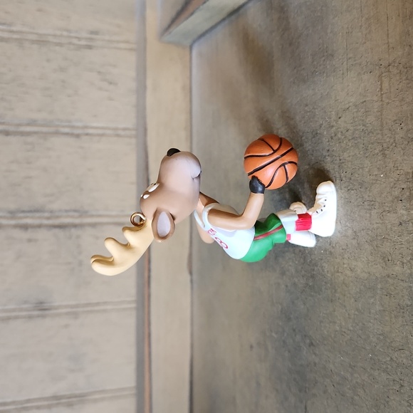 Vintage Hallmark Keepsake Ornament Reindeer Champs 3rd Collector's Series 1988 - Picture 2 of 7